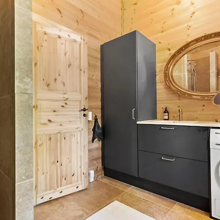 度假居 2 Bedroom Cozy In