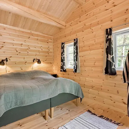 2 Bedroom Cozy In 度假居 Frederiksværk